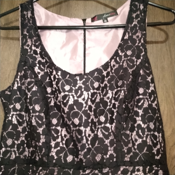 3/$10 🛍️ Heartsoul Lace Dress - Picture 2 of 7